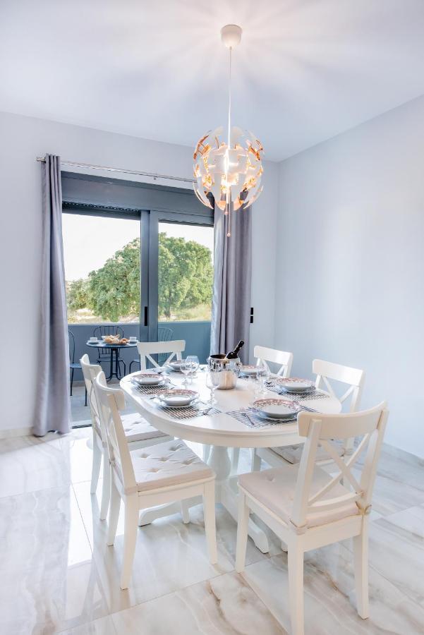 Case de vacanță New Asteria. Luxury Maizonette With Sea View *